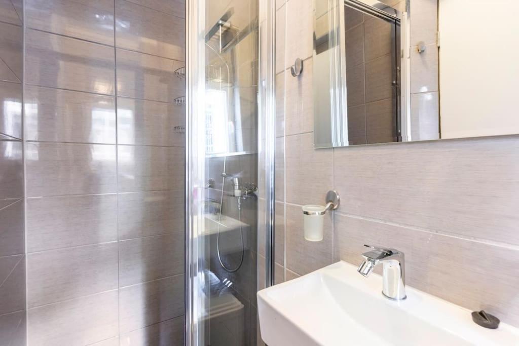 Apartman Vishegrad Apartman Karlovy Vary Kültér fotó